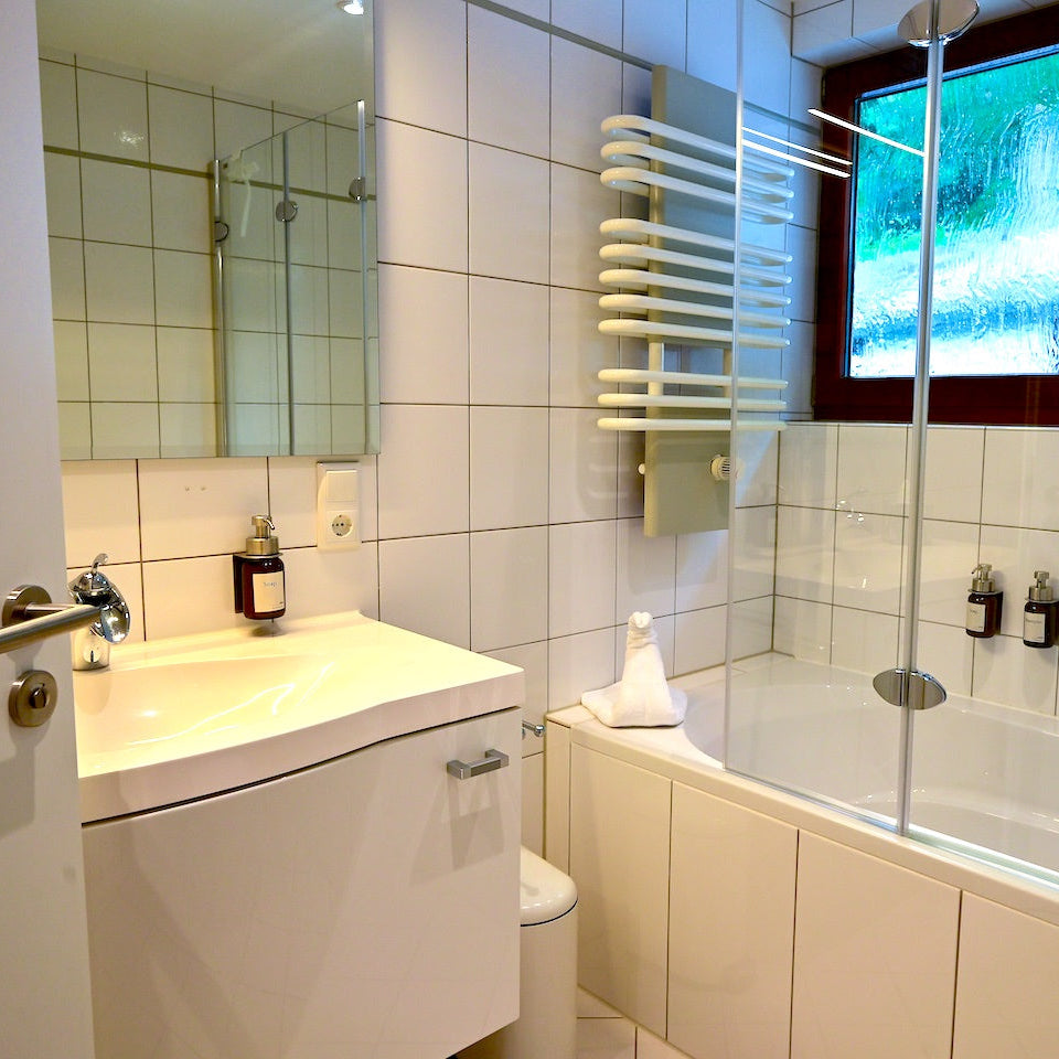 Ritterstuben Badezimmer mit Badewanne
